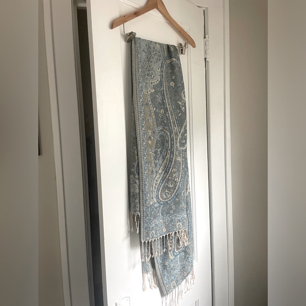 Authentic Vintage Pashmina - Blue & Cream